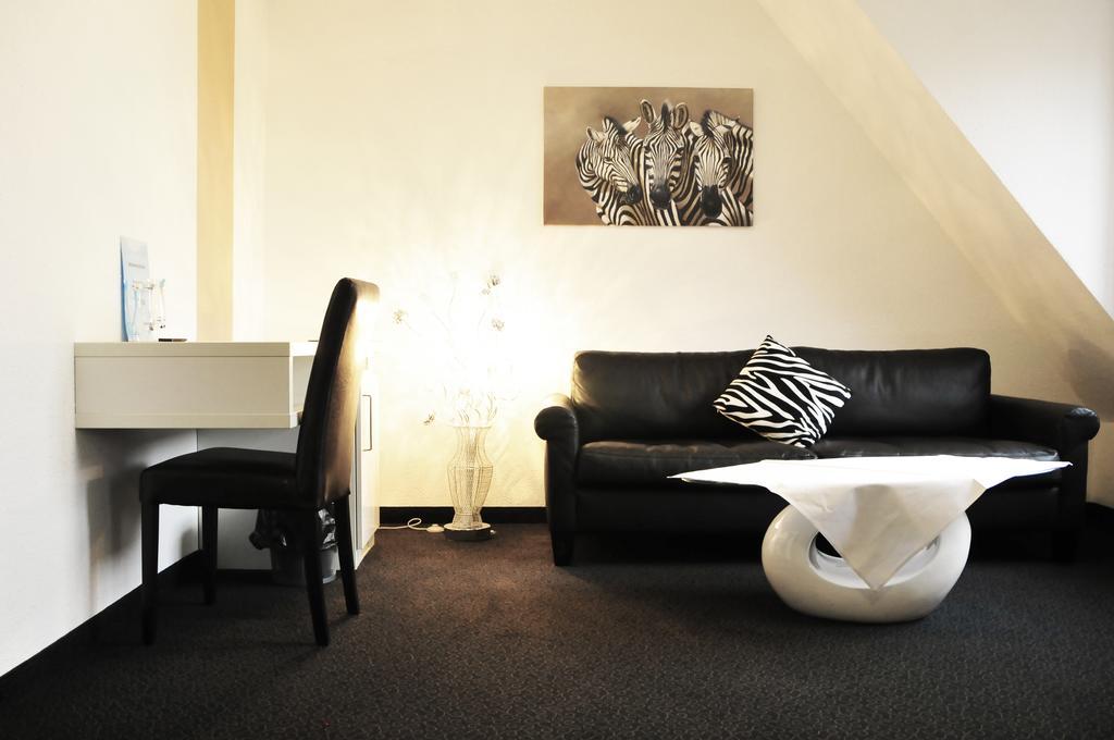 Hotel Zum Brunnen Friedberg  Esterno foto